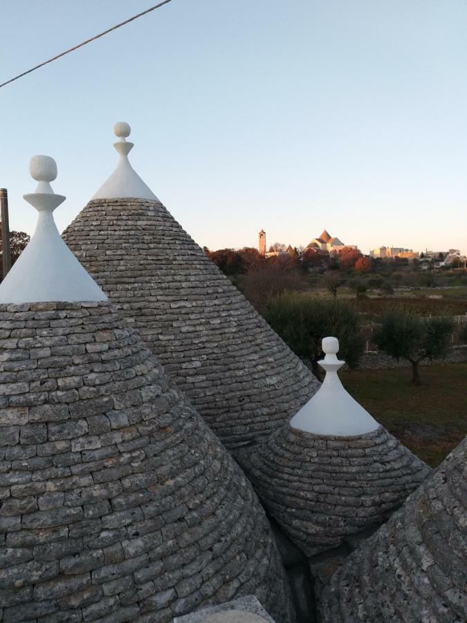 I Trulli Del Fattore โลโกโรตอนโด ภายนอก รูปภาพ
